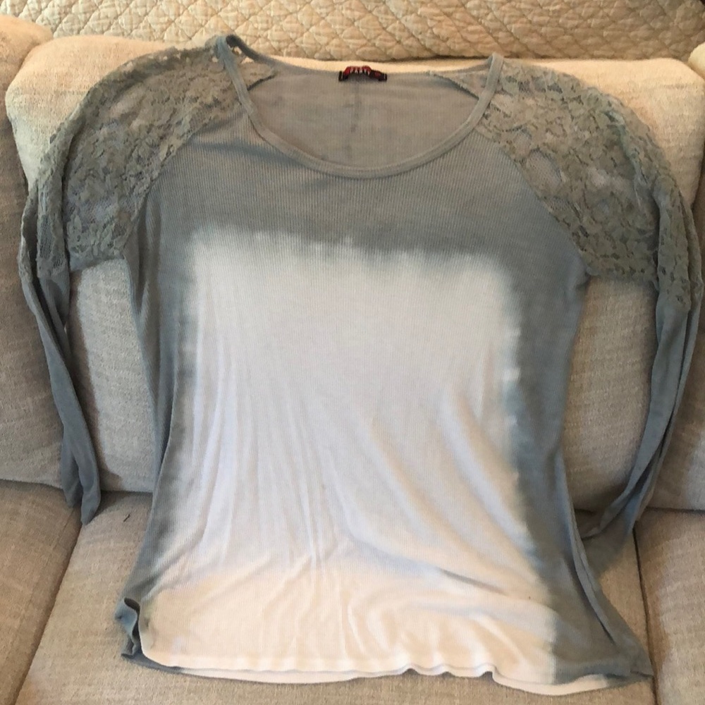 Laities shirt